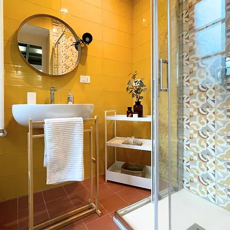 Piazza Vittorio Two-level Modern Apartamento Turín